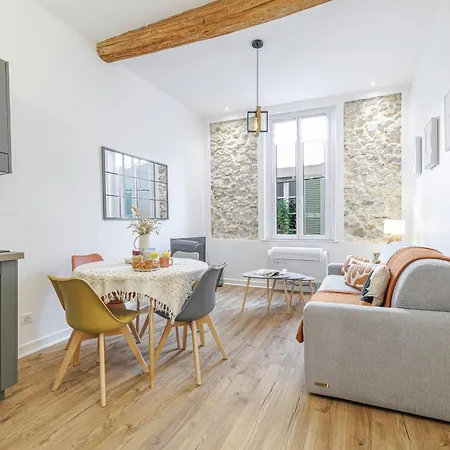 アパート Old Town Superb New Flat, For 3, Ac, Wi-fi *