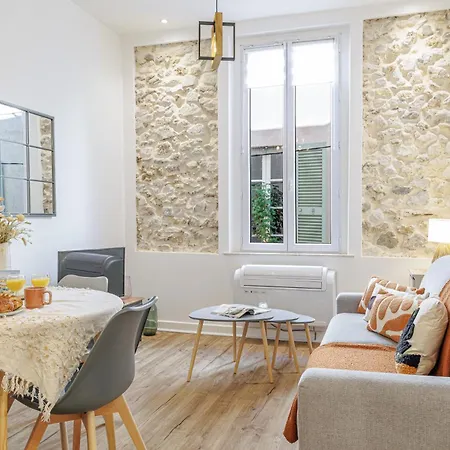 アパート Old Town Superb New Flat, For 3, Ac, Wi-fi *
